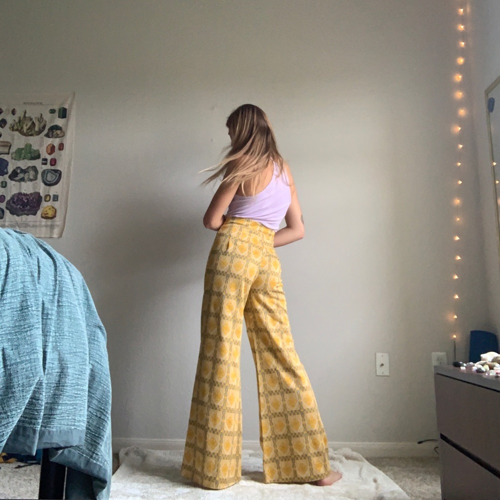 groovy pattern flared wide leg pants